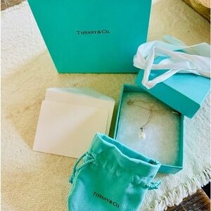 Tiffany and Company, necklace, pearl pendant
